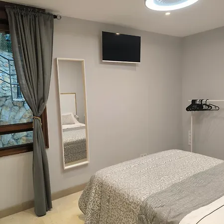 Con Hermosas Vistas A Quarto em Acomodações Particulares Bilbau