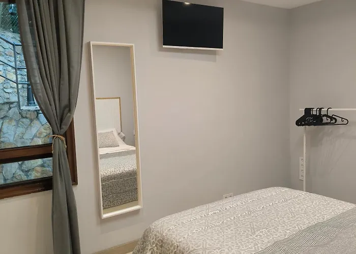 Con Hermosas Vistas A Quarto em Acomodações Particulares Bilbau